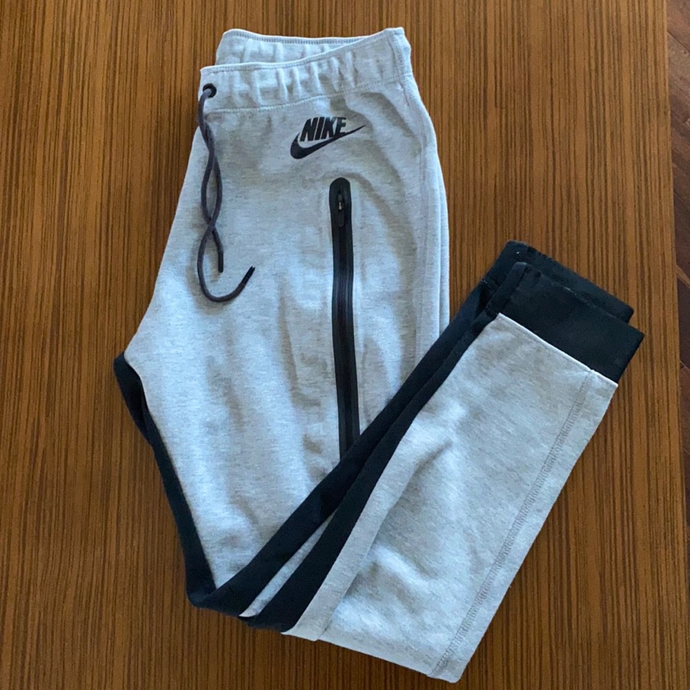 Women’s Nike Tech joggers